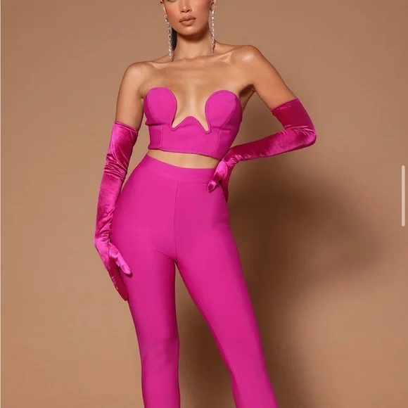 NEW - Stunning Matching Set (including gloves). Size M - Fashion Nova - Picture 1 of 3